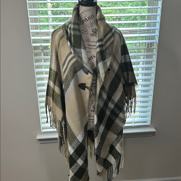 Jackets & Blazers - Plaid Fringe Shawl in Green and Cream